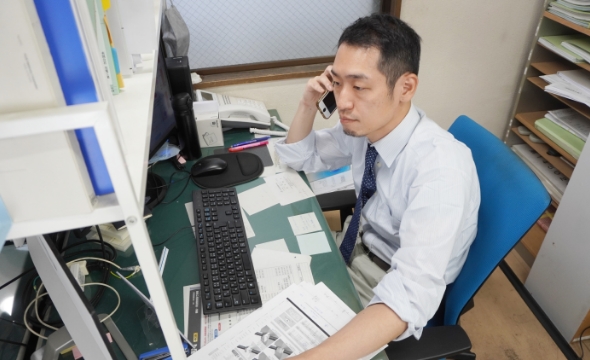 先輩社員3